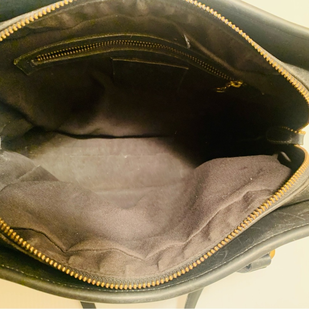 Coach Vintage Classic Compartment Shoulder/Tote Black Glovetanned Leather - Picture 9 of 13